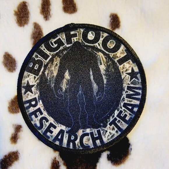Bigfoot Sasquatch DYI Fabric Hat Patch Glue Iron On Sew Custom Hat Patch - Picture 1 of 5